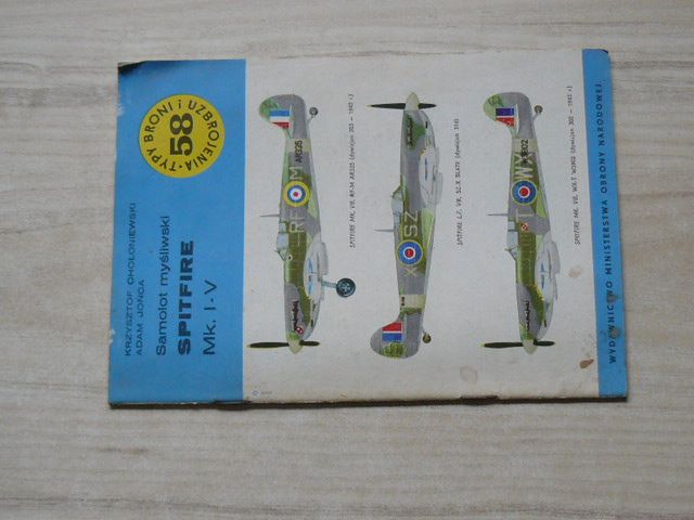 Typy broni i uzbrojenia 58 - Samolot myšlivski Spitfire Mk. I-V