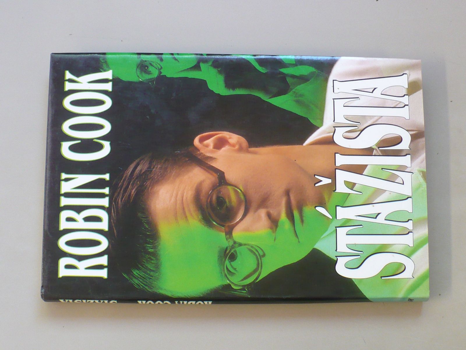 Robin Cook - Stážista (1995)