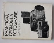 Hruška - Praktická černobílá fotografie (1976)