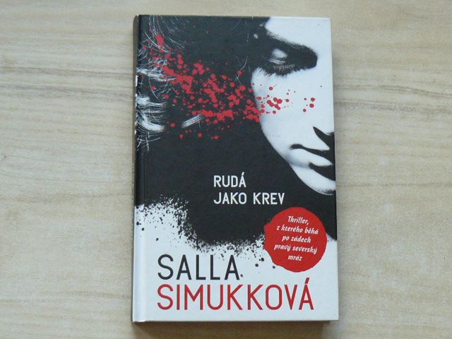 Salla Simukková - Rudá jako krev (2013)