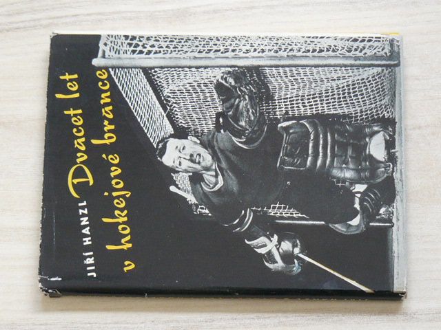 Hanzl - Dvacet let v hokejové brance (1958) il. Jan Fischer