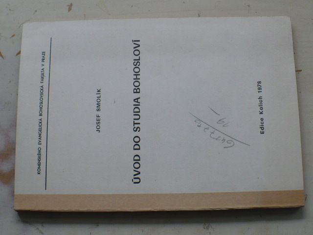 Smolík - Úvod do studia bohosloví (1978) skripta teologie