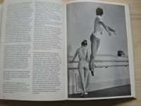 Anne Woolliams - Ballettsaal (Stuttgart 1973) německy, Baletní sál
